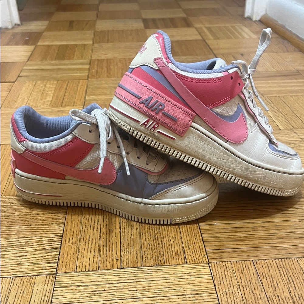 Nike Air Sneakers in Pink and Cream